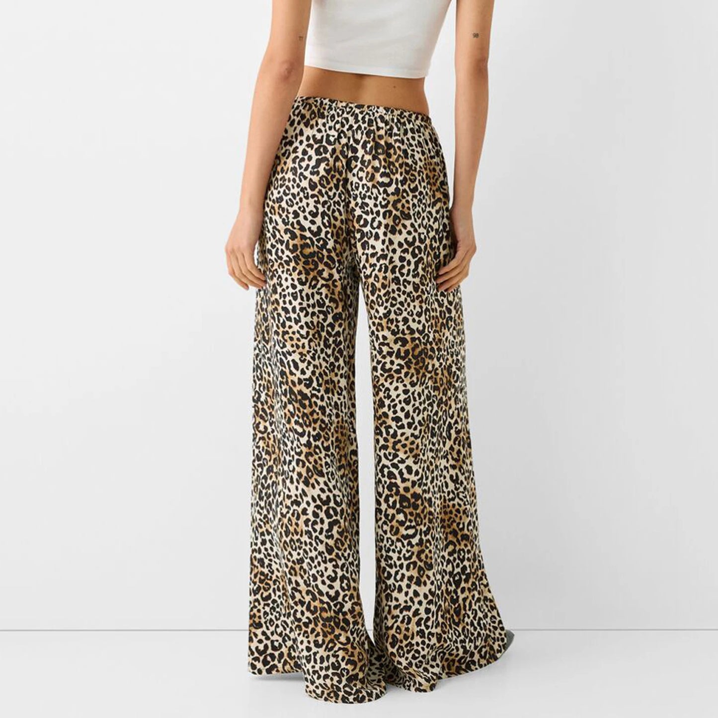 Wide-Leg Leopard Print Pants